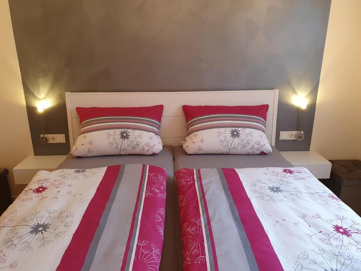 Haus Monika Apartment Zeltingen-Rachtig Ngoại thất bức ảnh